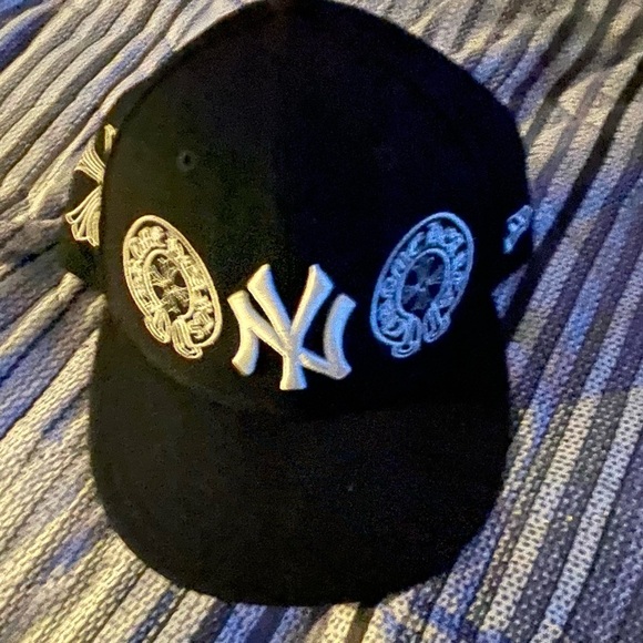 New Era Black and White Embroidered Cap